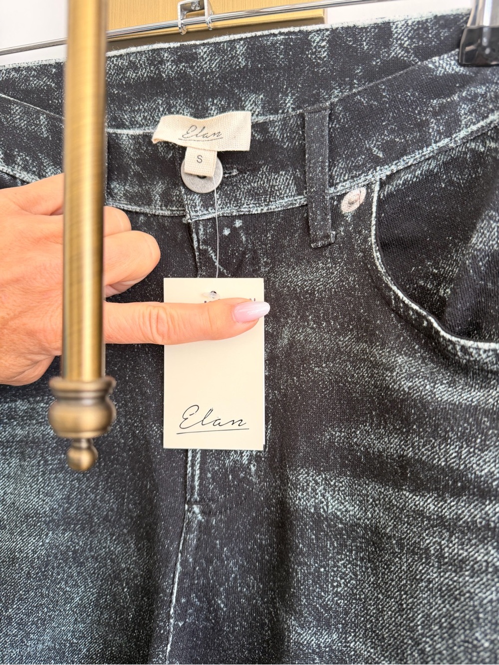 Elan Sweat Jeans Wide-Leg Joggers in Washed Black - Picture 4 of 5